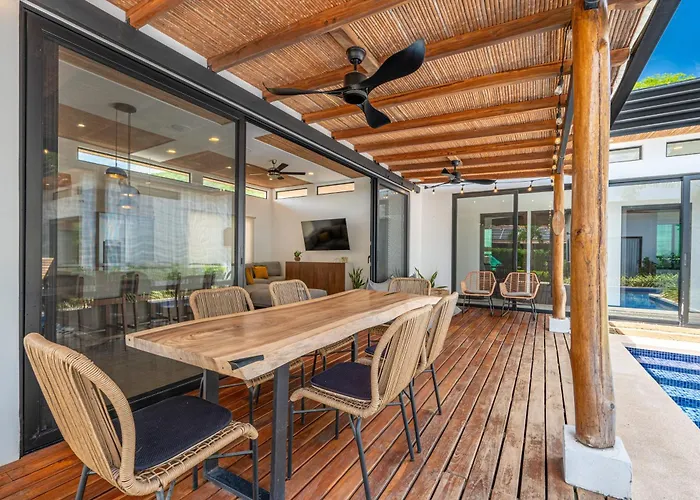 Walk To Beach! W/ Private Pool Hébergement de vacances Tamarindo
